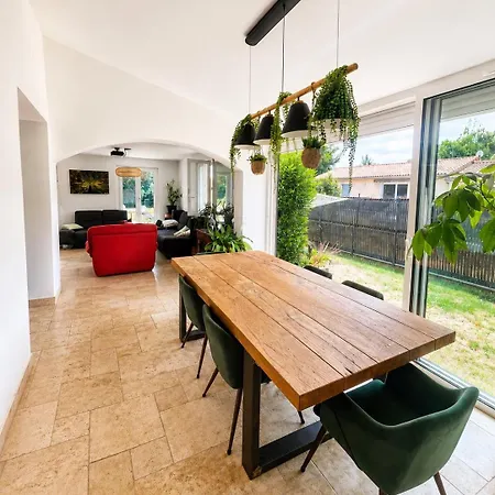 Maison Du Avec Jardin , 8 Pers * Frouzins