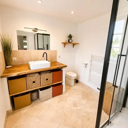 Maison Du Avec Jardin , 8 Pers *
